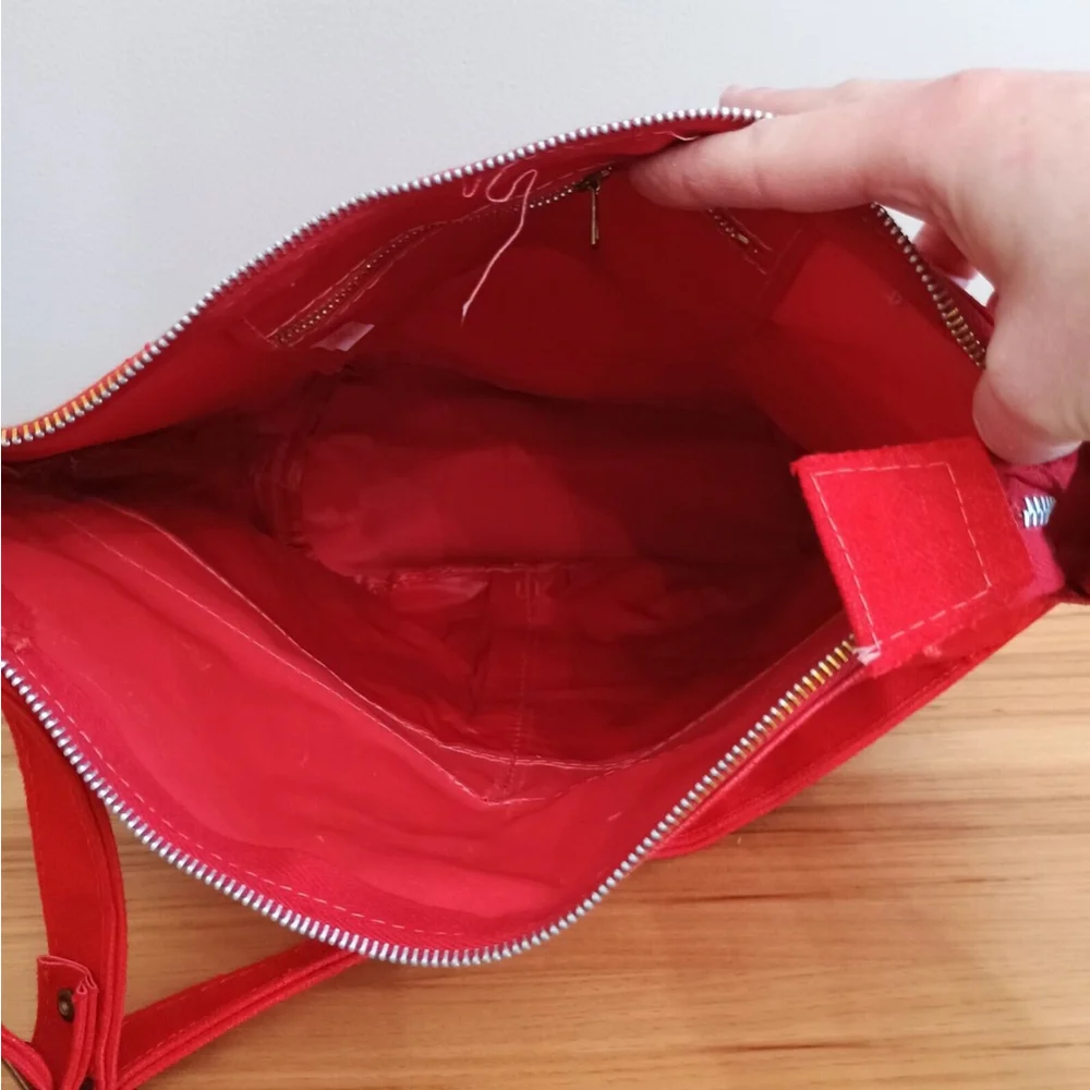 Vintage 80s 90s Red Canvas Crossbody Bag Purse Front Pockets Floral Embroidery